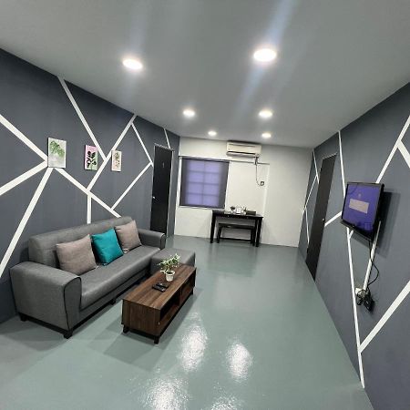 Gd Homestay Kulai Exterior photo