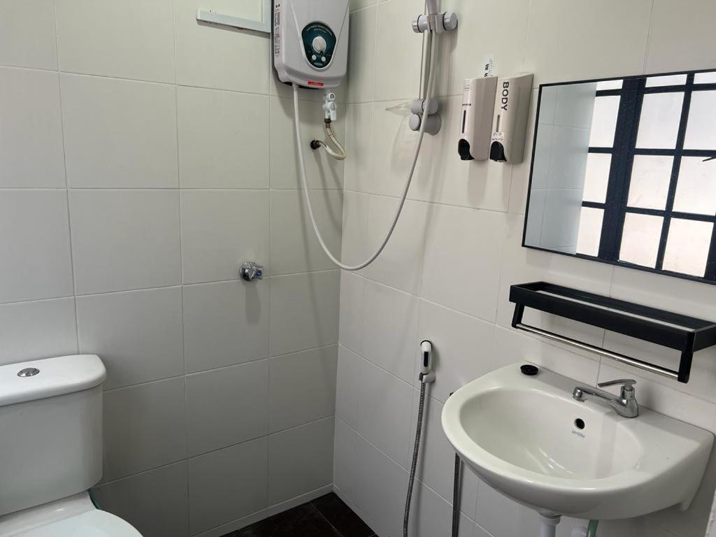 Gd Homestay Kulai Exterior photo